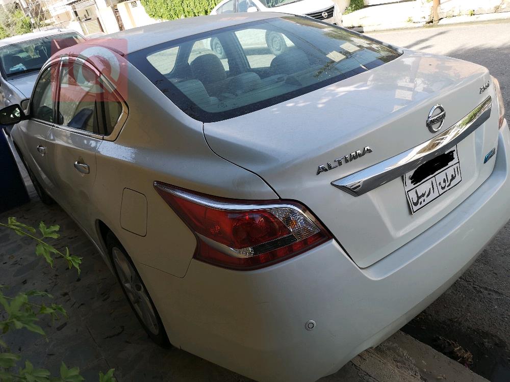 Nissan Altima